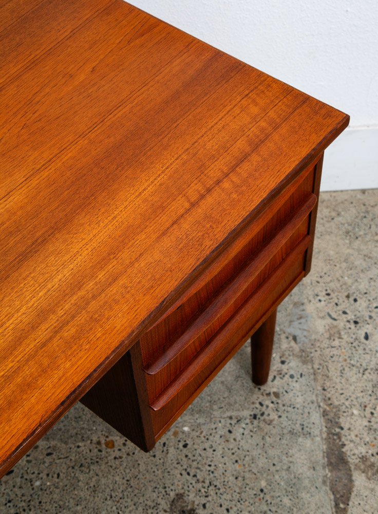 Mid Century Danish Modern Desk Executive Teak 6 Drawer Bookshelf Floating Shelf - Image 12