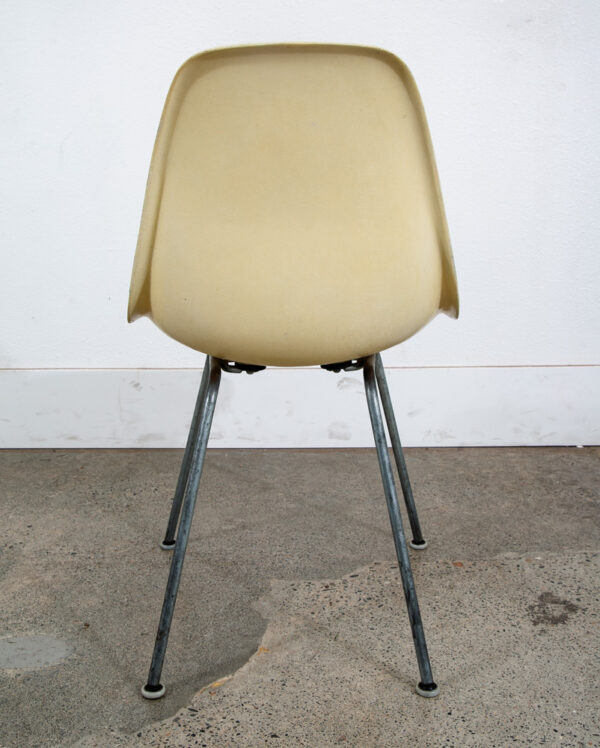 Mid Century Modern Side Shell Chair Pair Set Herman Miller Parchment Mcm Two Charles and Ray Eames - Image 8