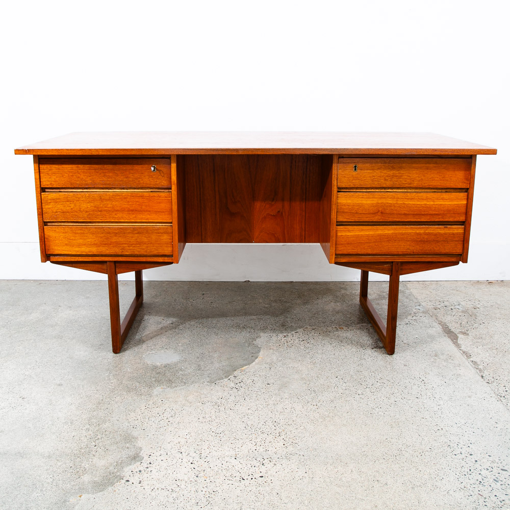 Mid Century Danish Modern Desk Teak Wood Executive Sled Mcm 6 Drawer Book Shelf - Image 2