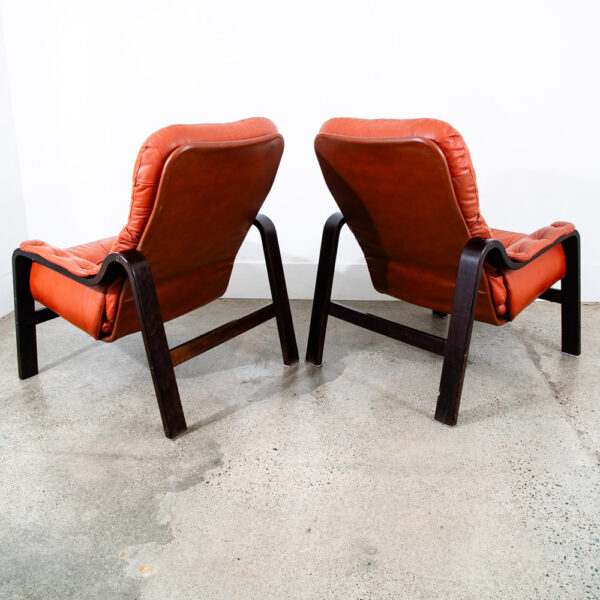 Mid Century Modern Lounge Chairs Leather Orange Cognac Tufted Pair Set Arm Two - Image 4