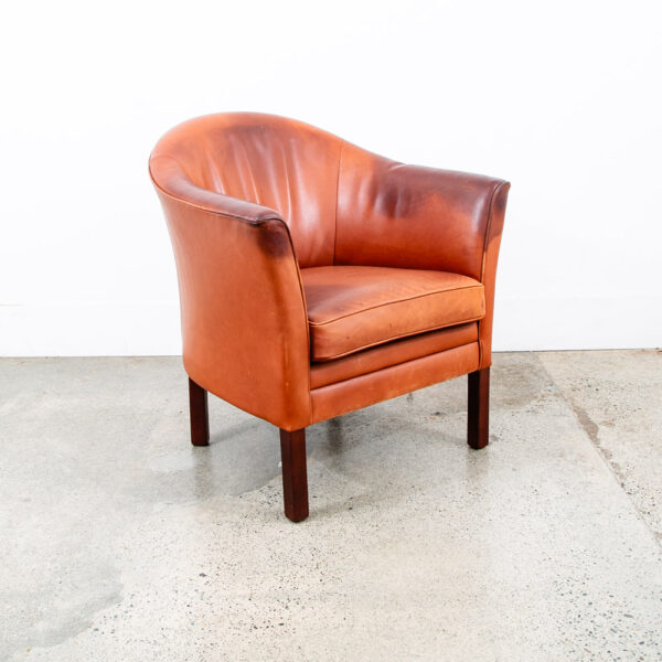 Mid Century Modern Lounge Chairs Worn Leather Brown Cognac Tan Pair Set Arms Mcm - Image 6