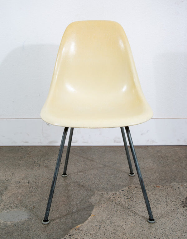 Mid Century Modern Side Shell Chair Pair Set Herman Miller Parchment Mcm Two Charles and Ray Eames - Image 7