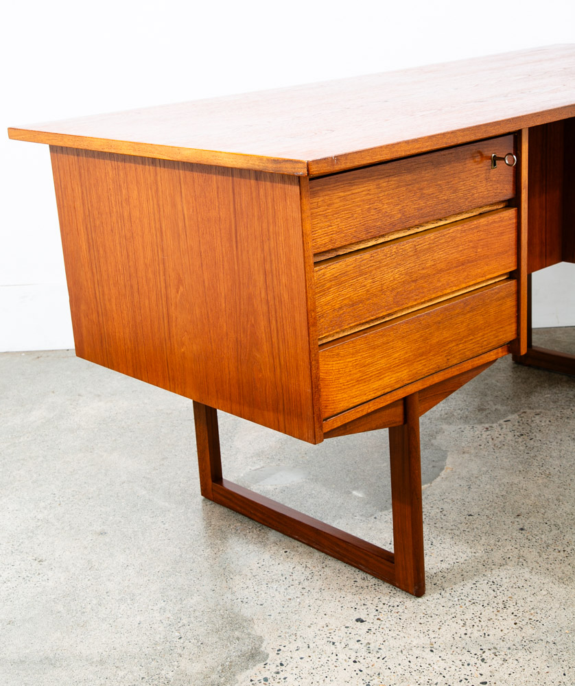 Mid Century Danish Modern Desk Teak Wood Executive Sled Mcm 6 Drawer Book Shelf - Image 9