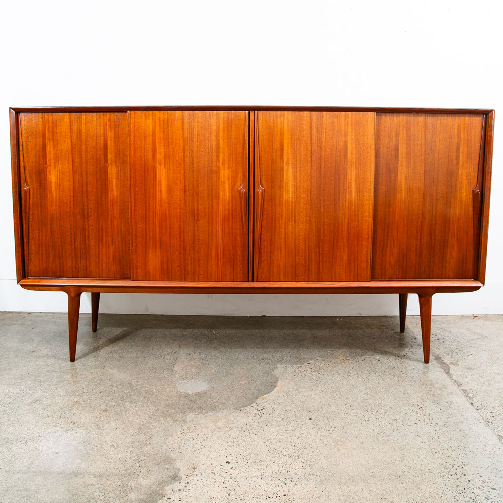 Mid Century Danish Modern Credenza Cabinet Teak Gunni Omann Jun Sideboard NM