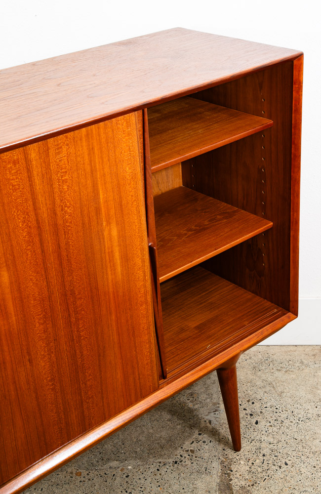 Mid Century Danish Modern Credenza Cabinet Teak Gunni Omann Jun Sideboard NM - Image 7