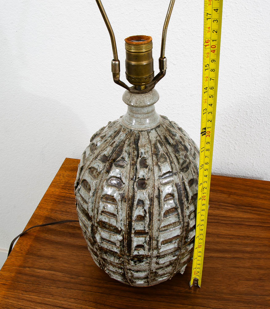 Mid Century Modern Table Lamp Textured Studio Pottery Ceramic Round Tan Mcm - Image 11