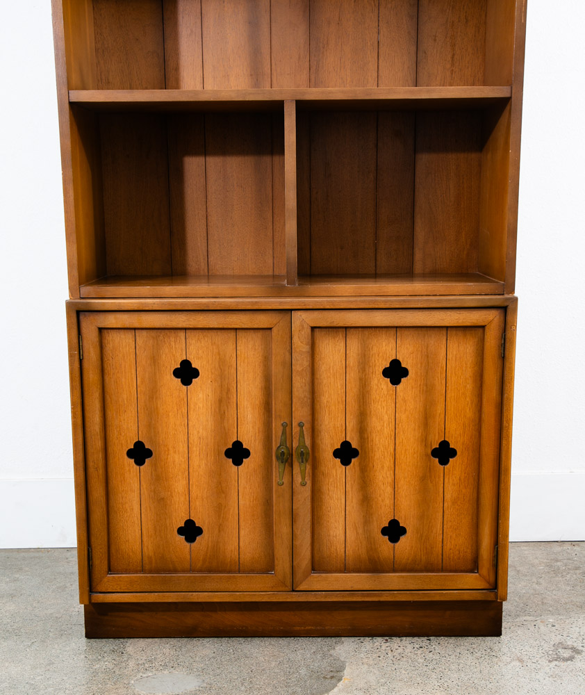Mid Century Modern Credenza Bookshelf Martinsville Cabinet Shelves Clovers Doors - Image 6