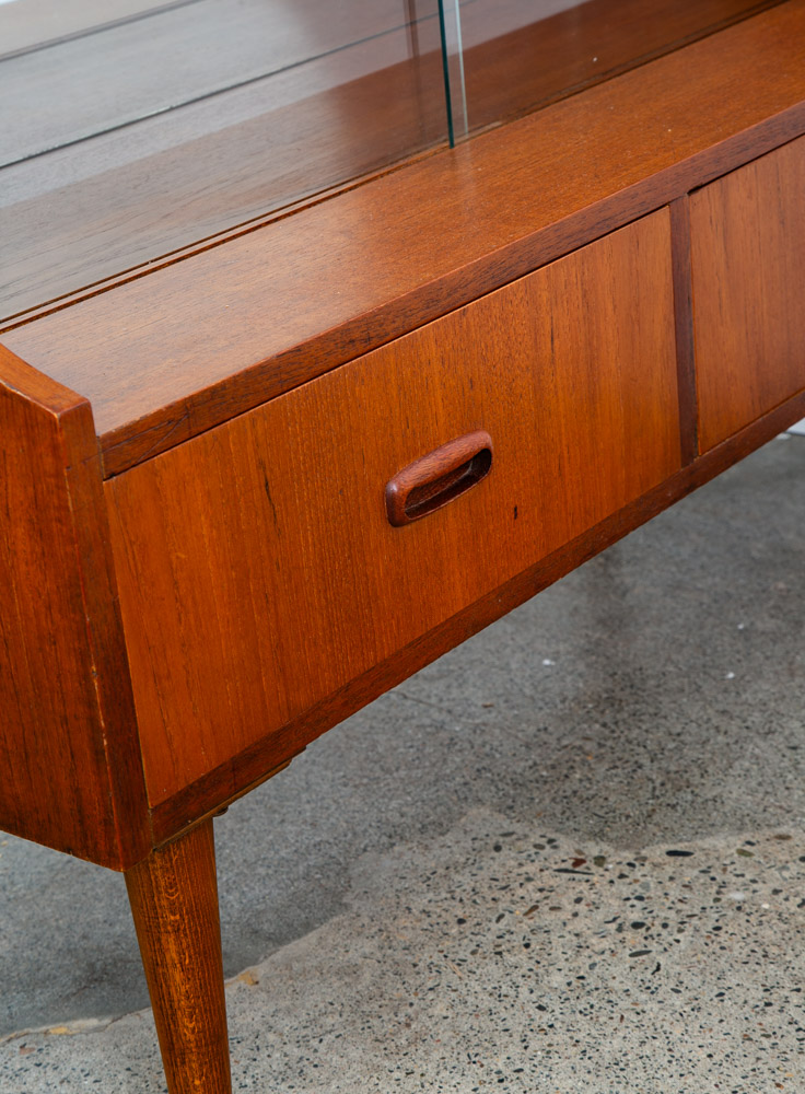 Mid Century Danish Modern Bookshelf Cabinet Teak Shelves Glass Shelves 2 Drawers - Image 8