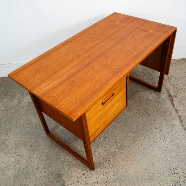 Mid Century Danish Modern Desk Office Flip Top Drop leaf Teak Denmark Vintage - Image 4