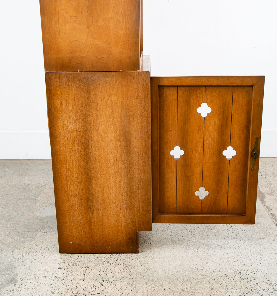 Mid Century Modern Credenza Bookshelf Martinsville Cabinet Shelves Clovers Doors - Image 4