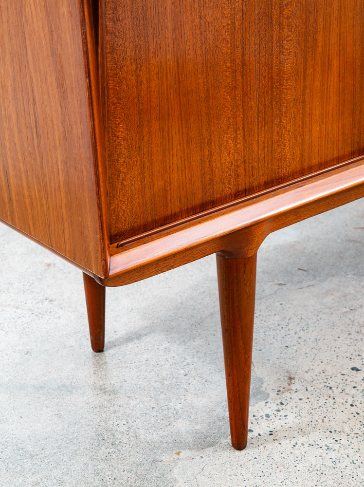 Mid Century Danish Modern Credenza Cabinet Teak Gunni Omann Jun Sideboard NM - Image 12