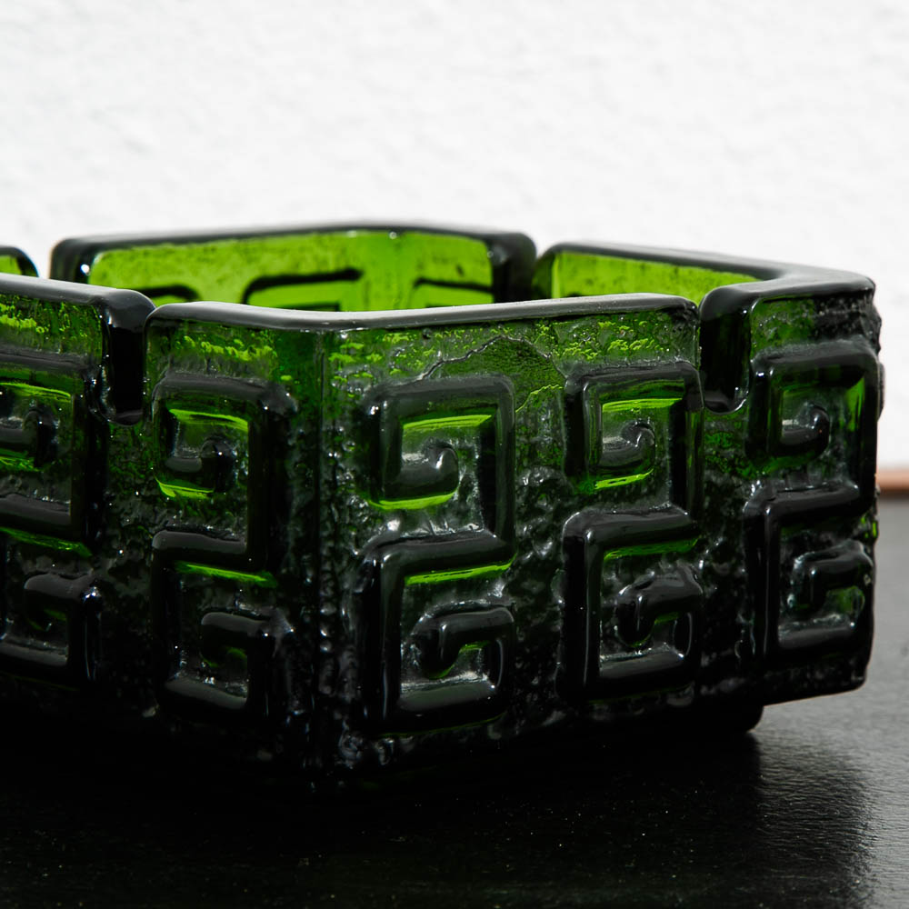 Mid Century Modern Smoking Ashtray Art Glass Veridian Green Vintage Catch all - Image 8