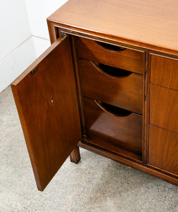 Mid Century Danish Modern Credenza Dresser Walnut 9 Drawer American Danish Brass - Image 7