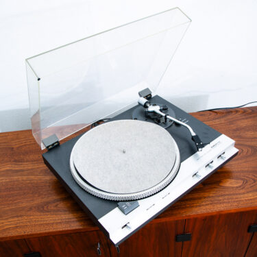 Mid Century Modern Record Player Mitsubishi DP-86DA Direct Drive Full Automatic