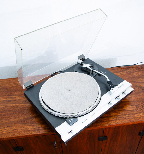 Mid Century Modern Record Player Mitsubishi DP-86DA Direct Drive Full Automatic