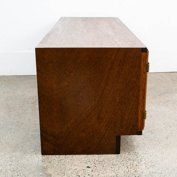 Mid Century Modern Compact Cabinet Record Storage Credenza Low 4 Doors Vintage - Image 4