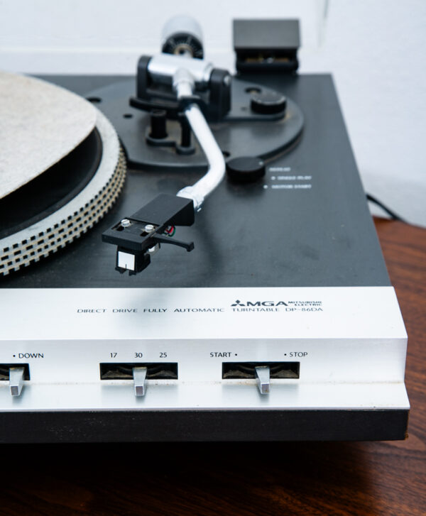 Mid Century Modern Record Player Mitsubishi DP-86DA Direct Drive Full Automatic - Image 7