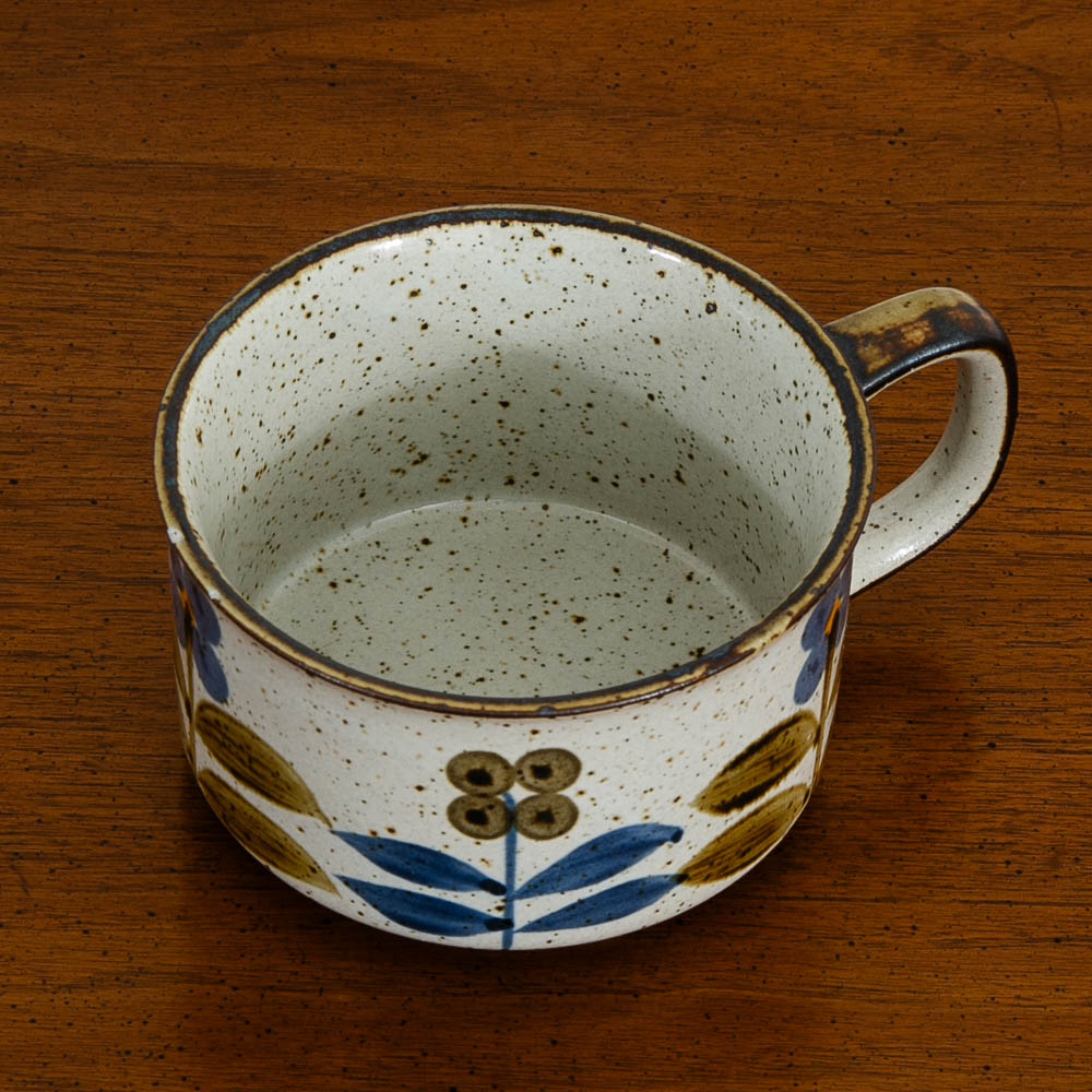 Mid Century Modern Coffee Cup Set of 4 Handle Mug Ceramic Studio with Floral Design - Image 7