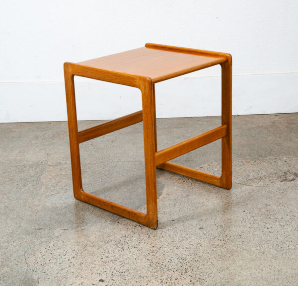 Mid Century Danish Modern Side Table End Square Restored Oak Wood Nightstand NM - Image 2