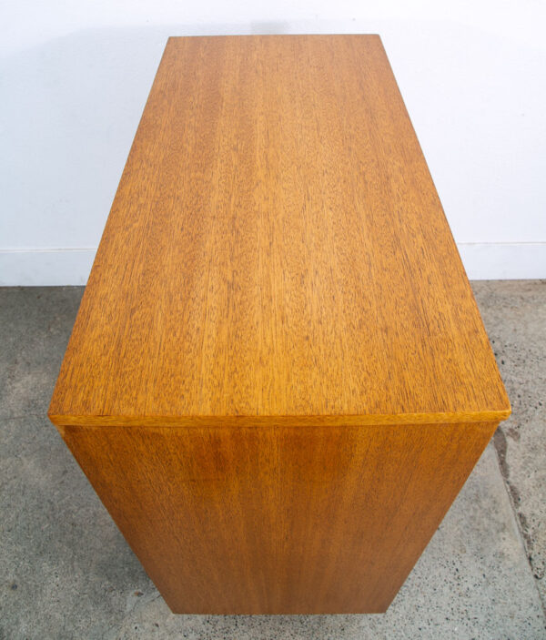 Mid Century Modern Highboy Dresser 4 Drawer Stanley Mahogany Mcm Brass Handles - Image 4