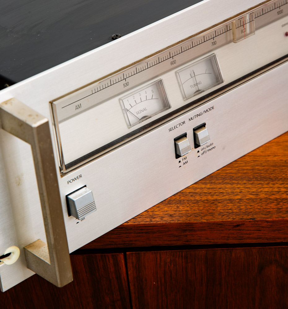 Vintage Mitsubishi Stereo Tuner DA-F600 Silver Rack Mount 70s Hifi AM / FM - Image 7