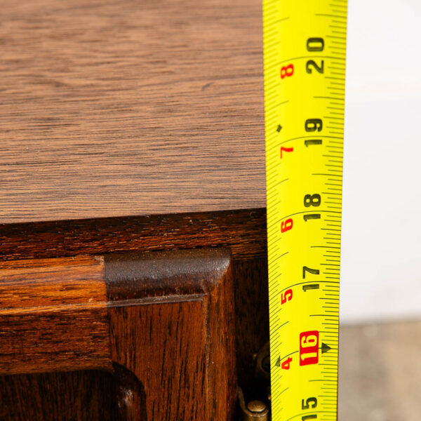 Mid Century Modern Compact Cabinet Record Storage Credenza Low 4 Doors Vintage - Image 10