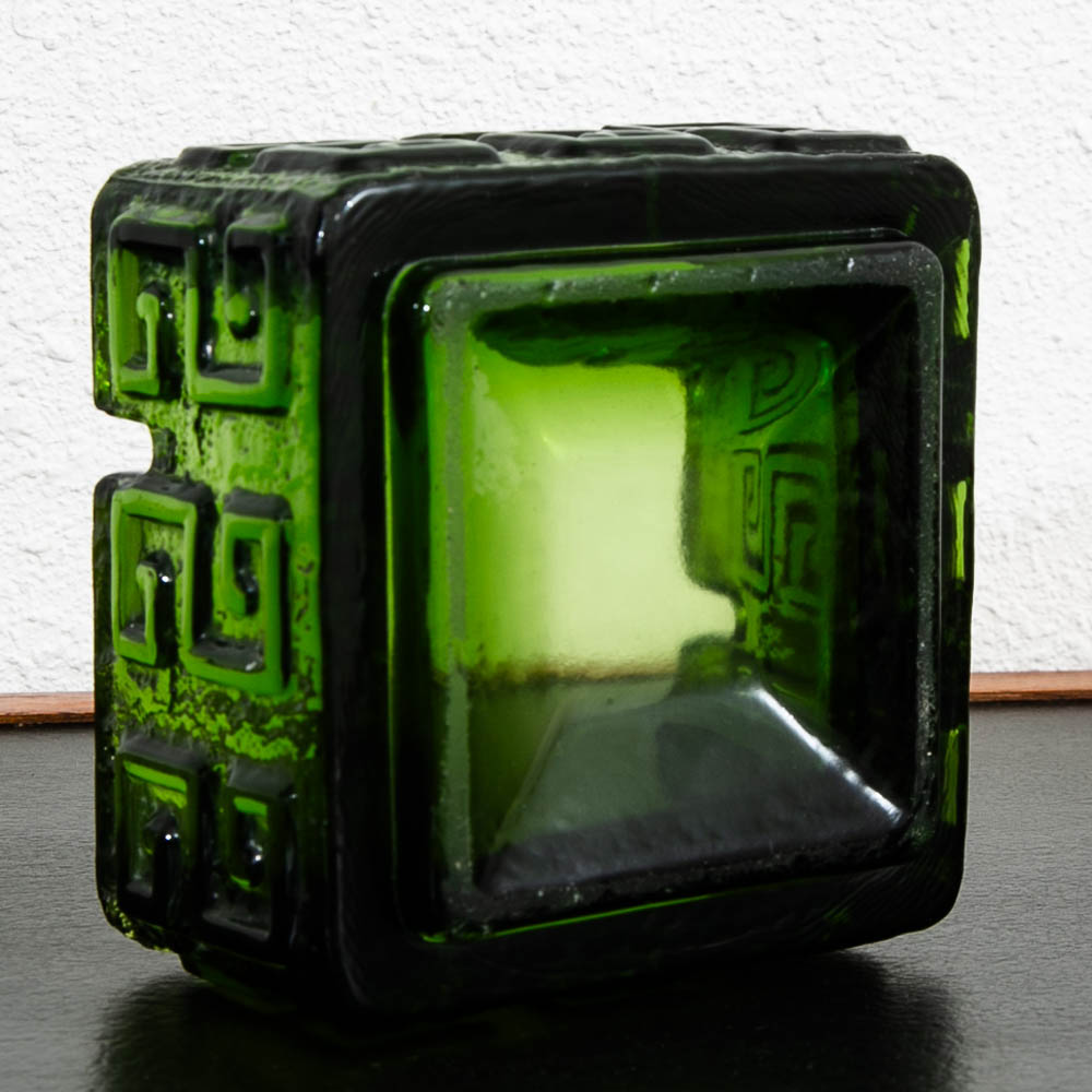 Mid Century Modern Smoking Ashtray Art Glass Veridian Green Vintage Catch all - Image 6