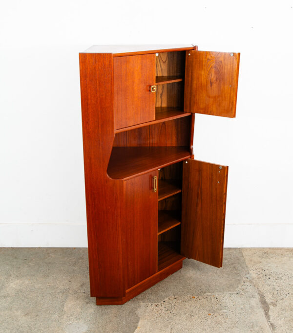 Mid Century Danish Modern Corner Cabinet Unit Teak Mcm Denmark Hutch Brass Mcm - Image 4