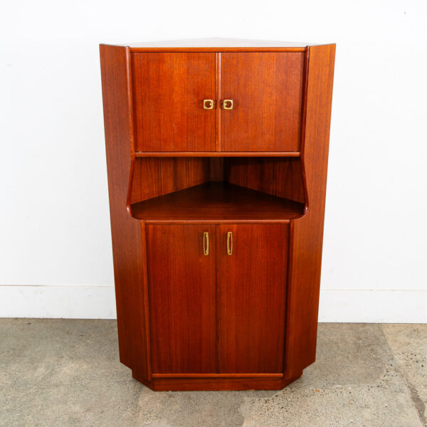 Mid Century Danish Modern Corner Cabinet Unit Teak Mcm Denmark Hutch Brass Mcm - Image 2