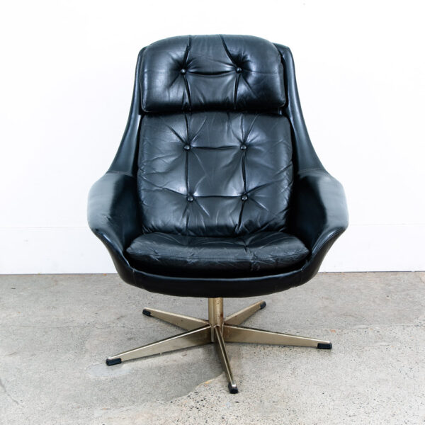 Mid Century Danish Modern Lounge Chair Swivel Black Leather H.W. Klein Bramin - Image 2