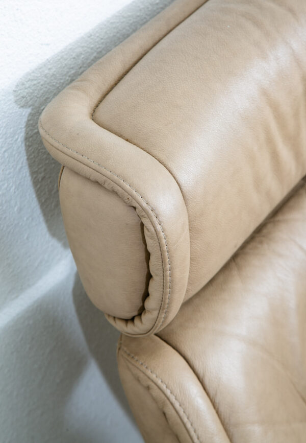 Mid Century Danish Modern Lounge Chair Ekornes Stressless Tan Ottoman Recliner - Image 7