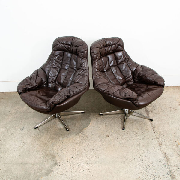 Mid Century Danish Modern Lounge Chairs Swivel Brown Leather H.W. Klein Bramin - Image 4