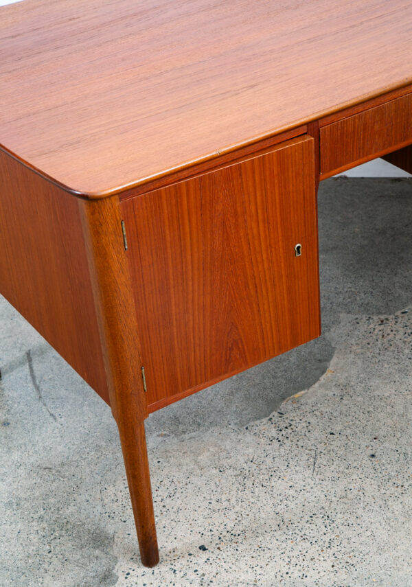 Mid Century Danish Modern Desk Executive Teak Oak 4 Drawer Bookshelf Cabinet VG - Image 8