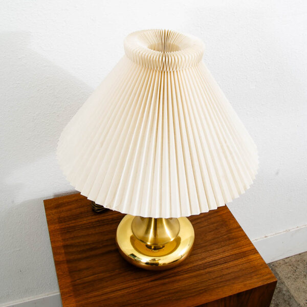 Mid Century Modern Brass Table Lamp Round White Pleated Shade Danish Vintage - Image 3