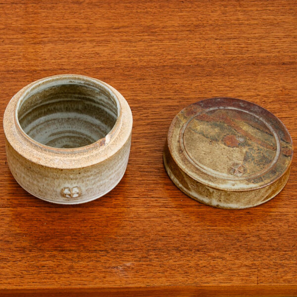 Art Pottery Lidded Box Ceramic Vessel Craig Easter Glazed Round Signed - Image 5