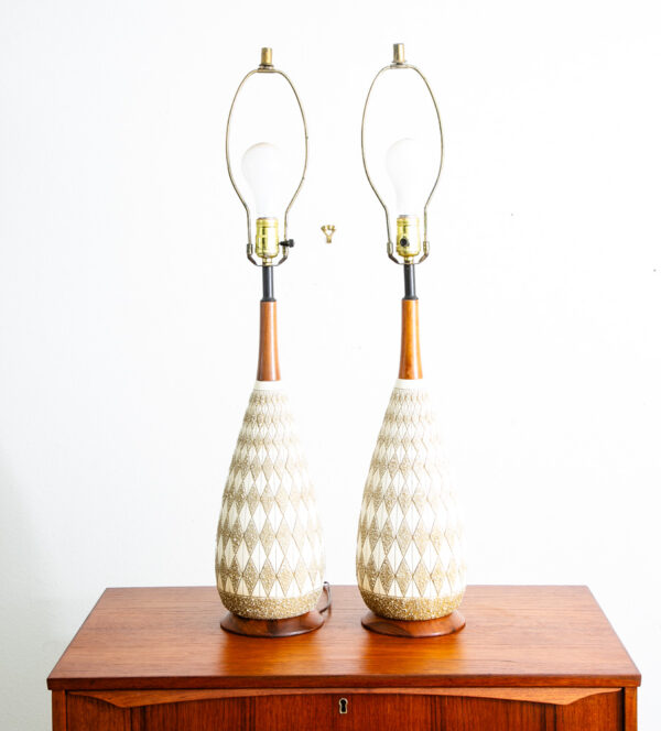 Mid Century Modern Lamp Set Walnut Ceramic Wood Pair Tall Table Vintage Light 2