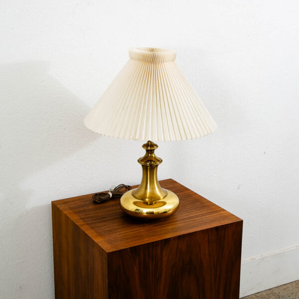 Mid Century Modern Brass Table Lamp Round White Pleated Shade Danish Vintage - Image 8