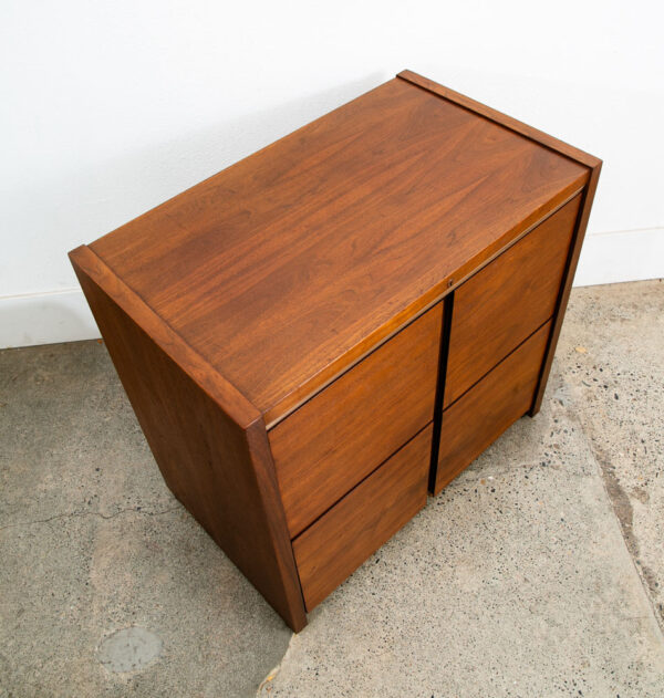 Mid Century Modern File Cabinet 2 Drawer Walnut Office Vintage Kimball Locking - Image 7