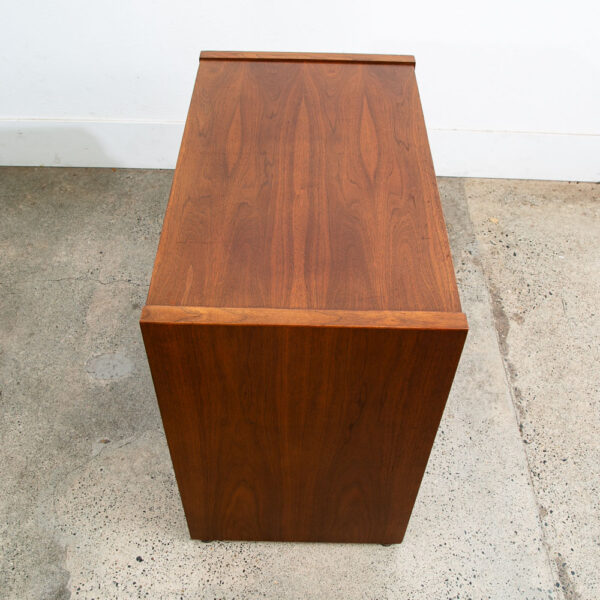 Mid Century Modern File Cabinet 2 Drawer Walnut Office Vintage Kimball Locking - Image 4