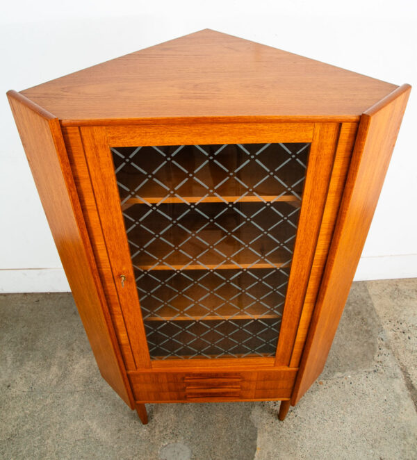 Mid Century Danish Modern Corner Cabinet Teak Wood Bar Denmark Drawers Glass Mcm - Image 3