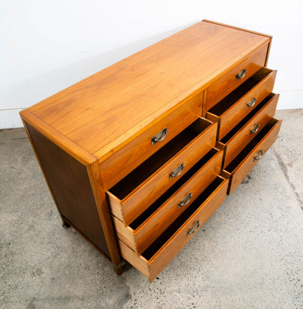 Mid Century Modern Credenza Dresser 8 Drawer Walnut Wood Danish Tung Si Vintage - Image 5