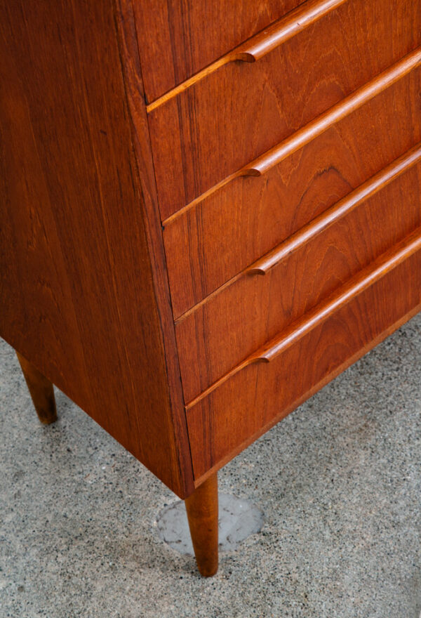 Mid Century Danish Modern Dresser Highboy 6 Drawer Teak Denmark Locking Compact - Image 9