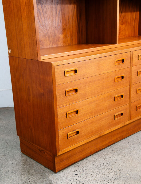 Mid Century Danish Modern Credenza Bookshelf Cabinet Teak 8 Drawer Poul Hundevad - Image 5