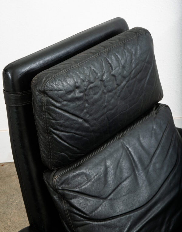 Mid Century Danish Modern Lounge Chair Georg Thams Black Leather Denmark Swivel - Image 7