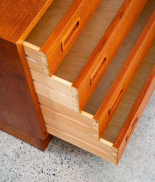 Mid Century Danish Modern Credenza Bookshelf Cabinet Teak 8 Drawer Poul Hundevad - Image 7