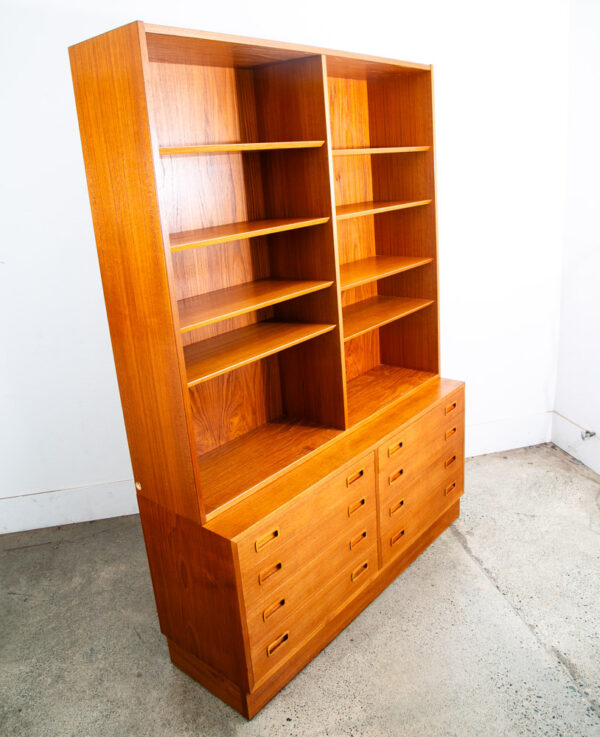 Mid Century Danish Modern Credenza Bookshelf Cabinet Teak 8 Drawer Poul Hundevad - Image 2