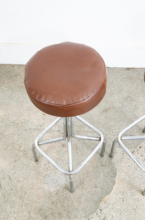 Mid Century Modern Bar Stools Set 4 brown Leather Chrome Vintage Round Four Mcm - Image 8
