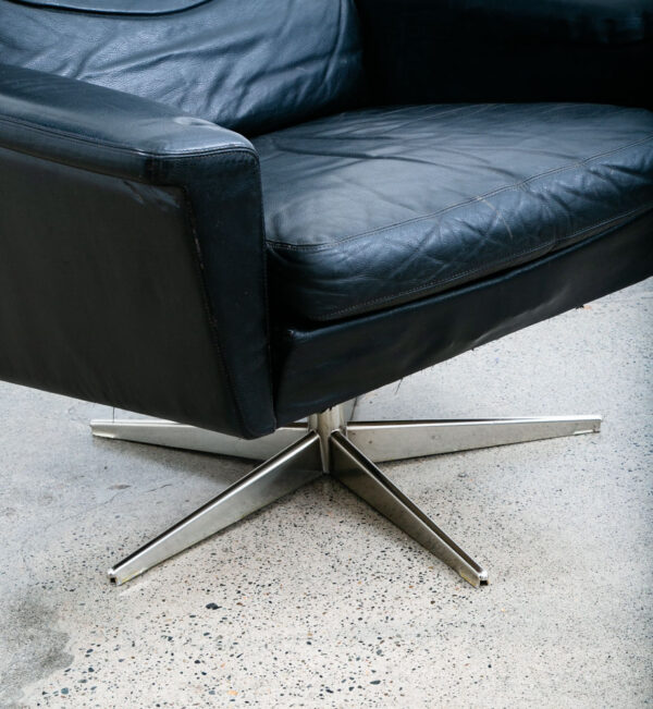 Mid Century Danish Modern Lounge Chair Georg Thams Black Leather Denmark Swivel - Image 9
