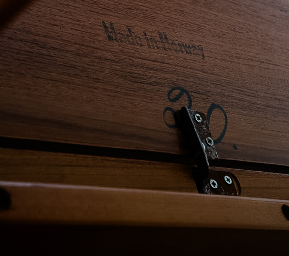 Mid Century Danish Modern Dining Table Drop Leaf Gate Leg Walnut Folding Teak Norway MCM - Image 6