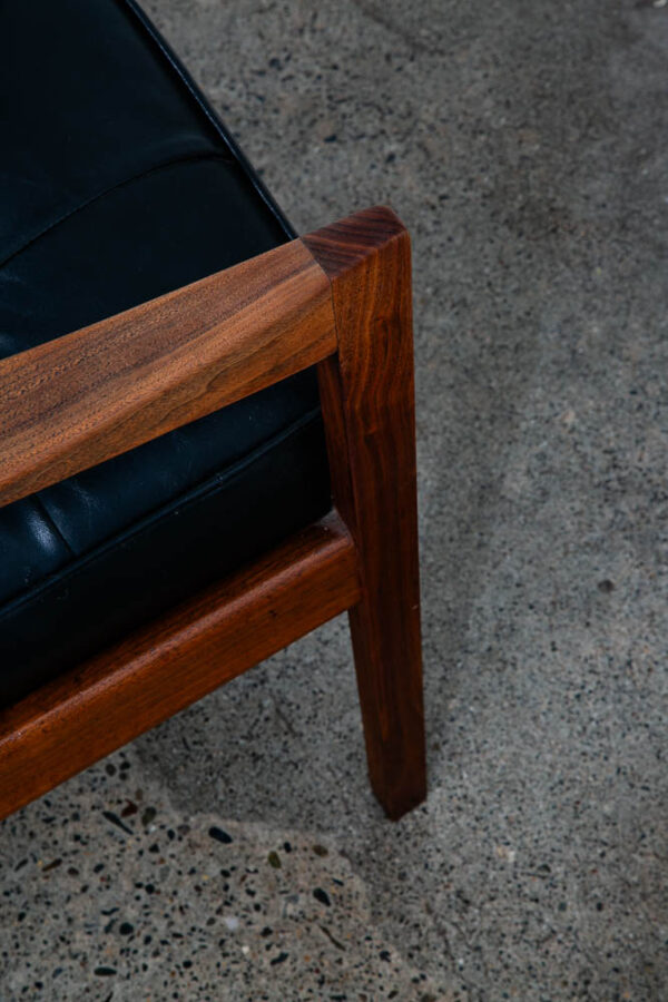 Mid Century Modern Lounge Chair Black Arms Walnut Tufted Work Armchair Vintage - Image 9